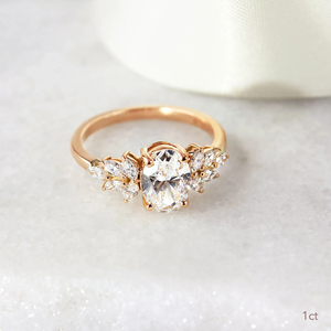 แหวนทองคำ 14k ทรงรีประดับเพชรทรงมาร์คีส์ด้านข้าง สไตล์โรแมนติก - Product Image 1