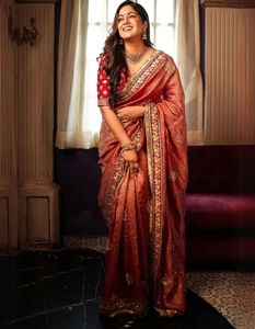 KV Women's <b>Red</b> Banarasi Crush Embellished <b>Saree</b> With Unstitched Blouse - Product Image 3