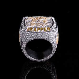Anillo de Campeonato Personalizado de Plata 925 con Moissanita y Letra Inicial, Joyería Hip Hop para Hombre con Diamantes Iced Out - Product Image 2