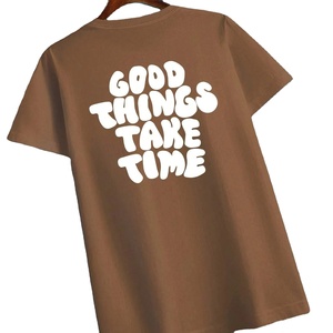Camiseta Gráfica Marrón con Estampado 'Good Things Take Time' - Estilo Groovy con Letras Burbuja - Top Oversize Estético Vintage Streetwear - Product Image 1