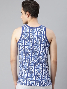 Camiseta sin mangas con estampado geométrico para hombre, cuello redondo, informal, transpirable, de poliéster tejido, con patrón azul y blanco - Product Image 5