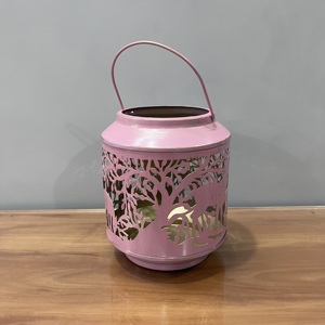 Lanterne décorative en métal rose avec motif de cerfs et d'arbres, forme cylindrique, poignée, porte-bougie à la lumière de la bougie - Product Image 4