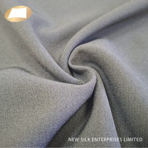Tissu tissé Dobby à 96 % polyester et 4 % élasthanne, avec une belle poignée, très demandé pour les pantalons - Product Image 1