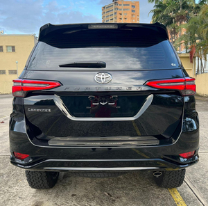 โตโยต้า ฟอร์จูนเนอร์ ไฮบริด เอสยูวี ปี 2024 เกียร์อัตโนมัติ พวงมาลัยซ้าย ภายในตกแต่งด้วยหนัง ขนาดยาง R17 สภาพมือสอง - Product Image 5