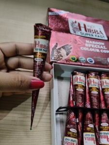 Cône de henné à base de plantes Hibba, henné biologique de qualité supérieure pour l'art corporel, couleur foncée intense, capacité de 25 grammes, action ultra-rapide, logo personnalisé disponible - Product Image 3