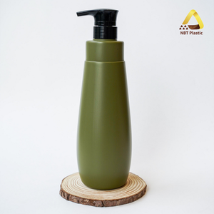 Botella de champú de plástico HDPE de 800ml con etiqueta personalizada directa del fabricante OEM de Vietnam para uso de loción - Product Image 4
