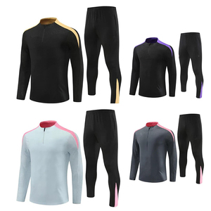 Ensemble de survêtement de football léger et de haute qualité pour homme - Tenue d'entraînement et de jogging respirante avec logo personnalisé - Product Image 5