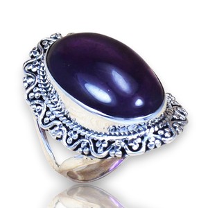 Bagues à l'aspect traditionnel en argent sterling 925 avec pierre précieuse améthyste Bijoux fins faits à la main - Product Image 1