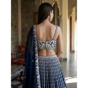 Magnifique Lehenga Choli de réception en Georgette brodé de sequins bleus pour femmes - Product Image 2