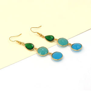 Pendientes Colgantes Bohemios de Flor con Múltiples Gemas de Calcedonia Azul Esmeralda Aqua para Boda |   Bisel Hecho a Mano con Baño de Oro de 18K - Product Image 3