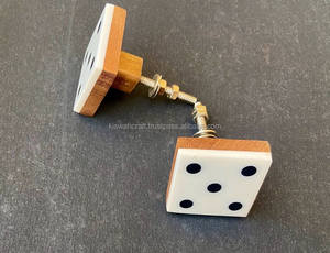 Top Designer de haute qualité Unique fait à la main Style moderne bouton de porte en métal en bois naturel et armoire en résine pour cuisine et chambres à coucher - Product Image 4