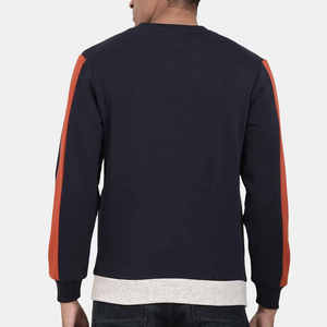เสื้อสเวตเชิ้ตคอกลมแขนยาวสีกรมท่าขาวแดงแบบมีแผงไหล่สำหรับผู้ชาย ขายส่งสำหรับฤดูหนาว - Product Image 6