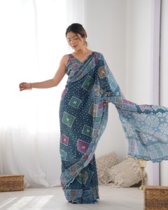 Sari Azul Chinnon con Patrones Geométricos, Estilo Tradicional para Mujer, Corte Regular, Ropa Casual para Fiesta, Secado Rápido - Product Image 4
