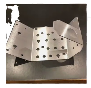 Stock en vrac disponible de petites pièces de tôlerie en acier inoxydable, services de découpe laser et d'emboutissage disponibles, perforées - Product Image 1