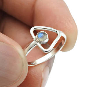 Bague en labradorite au design unique, argent sterling 925, bijoux bohèmes en argent fin sur mesure pour femmes, prix de gros - Product Image 2
