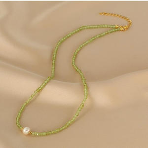 Collier en perles d'eau douce d'olivine naturelle pour femmes, chaîne de clavicule à double rang, luxe léger, style tendance, à deux niveaux - Product Image 4