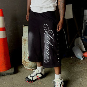 Pantalones de hombre vintage negros, efecto desgastado por el sol, sueltos, suaves, de verano, con tachuelas, estilo urbano, hasta la rodilla, acampanados, con estampado por transferencia térmica, tallas grandes - Product Image 3