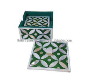 Elegante Juego de Posavasos Cuadrados de Nácar Ecológicos de Lujo, 4 Posavasos Hechos a Mano con Conchas Naturales, Accesorios Decorativos para Mesa, Artesanía - Product Image 2