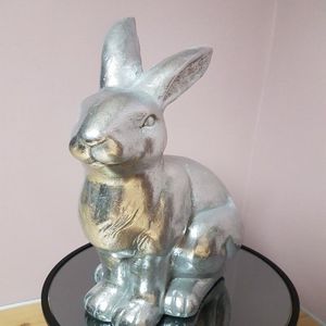 Sculpture de lapin en aluminium coulé artisanal, figurine décorative en métal pour jardin, pelouse, patio, balcon, décoration intérieure - Product Image 6