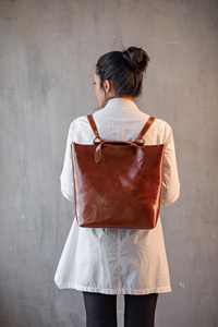 Premium Genuine Leather Fringe Handbag for Women – Vintage Boho Style Shoulder <b>Bag</b> with Tassels & <b>Studded</b> Detail - Product Image 5