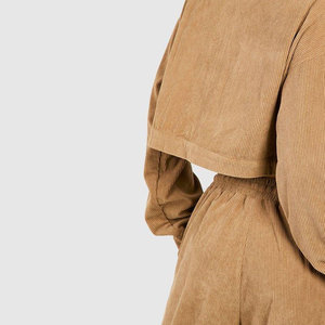 Conjunto de dos piezas para mujer OEM, chaqueta utilitaria personalizada y pantalones con múltiples bolsillos, conjunto de moda urbana, fabricante. - Product Image 5