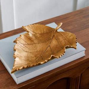 Plateau de service décoratif en métal argenté motif feuille, en acier inoxydable et aluminium, léger, pour la maison et la cuisine - Product Image 3