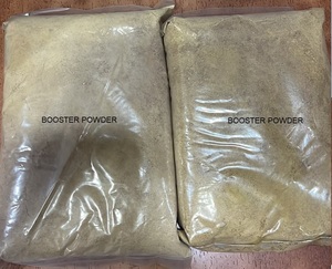 Poudre de croissance capillaire biologique végane à base de 36 herbes |   Traitement nourrissant pour le cuir chevelu et fortifiant pour les cheveux bouclés/abîmés 2 en 1 - Product Image 2