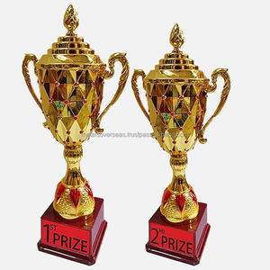 Trofeo Deportivo de Fibra con Diseño Moderno en Forma de Copa Dorada para Maestros, Estudiantes, Fiestas, Celebraciones, Premios Académicos y Competiciones Deportivas - Product Image 1