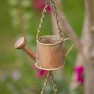 Cadena de lluvia de diseño de regadera encantadora con acabado de cobre rústico para un flujo de agua eficiente y decoración de jardín - Product Image 1