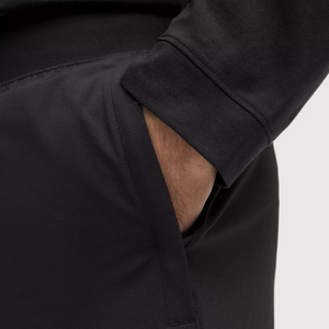 Shorts de sport décontractés pour hommes, taille mi-haute, en coton uni, respirants, à séchage rapide, avec cordon de serrage et poches avant, vente en gros - Product Image 4