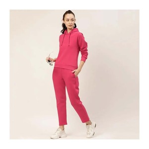 Sudadera estilo streetwear, sudadera para fitness, chándales de diseño personalizados para mujer, chándales negros lisos con estampado. - Product Image 5