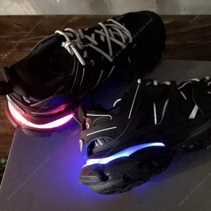 Nouvelles Chaussures de Luxe Classiques FS Qualité Originale 2025 pour Hommes – Baskets LED Décontractées Trick 3.0 à Plateforme Noire pour la Marche - Product Image 2
