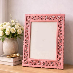 Estante de Escritorio para Fotos de Madera Maciza Hecho a Mano por Artesanos, Estante de Exhibición Ecológico y Sostenible con Acabado de Primera Calidad - Product Image 4