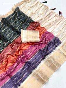 <b>Top</b> Quality Soft Cotton with Multi-Color Digital Print Stripe & Golden Traditional Motif Zari Border Saree Set At Wholesale Rate - Product Image 3