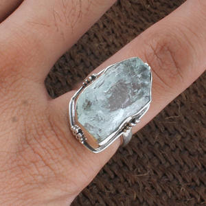 Anillo de Boda Clásico de Plata de Ley Hecho a Mano con Engaste de Bisel de Aguamarina, Gema Natural con Borde Punteado, Piedra de Nacimiento de Marzo - Product Image 6