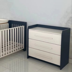 Commode en bois blanc pour chambre d'enfant, commode à tiroirs en kit KD, OEM ODM pour les importateurs américains, australiens et européens, usine du Vietnam - Product Image 4