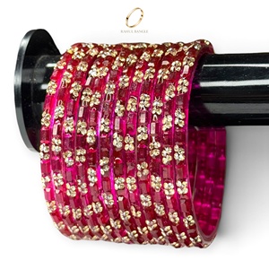 กำไลข้อมือแก้วสีชมพูร้อนแบบหยดน้ำคุณภาพพรีเมียมขายส่ง ประดับคริสตัลเพทาย สำหรับผู้หญิง งานแต่งงาน เครื่องประดับแฟชั่นอินเดีย - Product Image 1
