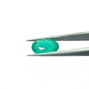 พลอยมรกตสีเขียวรูปไข่ 5.75 กะรัต จากแซมเบีย แบบเม็ดเดี่ยว  ราคากับตารางราคาวัตถุพลอย 6.25 - Product Image 4