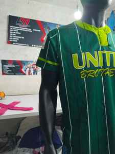 Long Mission Industry fabrica todo tipo de uniformes deportivos, camisas de béisbol con botones y logotipos personalizados con diseño de sublimación. - Product Image 6