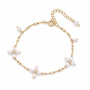 Wholesale Fine <b>Beaded</b> Chain Link <b>Bracelet</b> <b>Gold</b> Plated White Imitation Pearls Potato Shape Claw Setting Luxury Jewelry for Women - Product Image 2