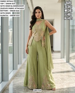 Kurti Tradicional Aarini Bordado en Seda Simar, Largo hasta el Suelo, para Mujer, Ideal para Bodas, Fiestas y Eventos Festivos - Product Image 3