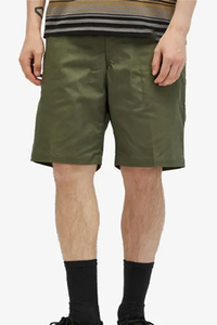 Shorts Bermuda Vert Olive Personnalisables pour Hommes – Taille Mi-Haute, Fermeture Boutonnée, Style Décontracté, Séchage Rapide, Poches et Tenue Décontractée - Product Image 4