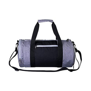 Sacs de sport fabriqués au Pakistan à prix avantageux, de qualité supérieure, grande capacité, pour usage extérieur, sac de sport et de fitness personnalisé. - Product Image 1