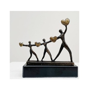 Sculptures en aluminium coulé raffiné, idéales pour une présentation artistique dans les intérieurs professionnels et les espaces de vie. - Product Image 1
