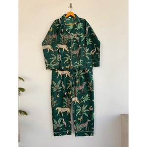 Conjunto de Pijama de Manga Larga con Estampado Animal, Tejido Suave, Informal, de Verano, de Algodón, con Cuello Camisero y Cierre de Botones - Product Image 1