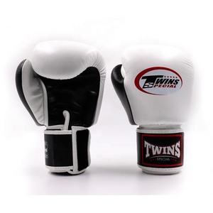 Guantes de Boxeo Twins de Primera Calidad para Kick Boxing y Muay Thai, Guantes de Entrenamiento Profesional de Cuero Vacuno Genuino para Adultos - Product Image 1