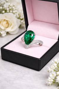 Bague de Fiançailles et de Mariage en Argent Sterling 925 avec Émeraude Naturelle Taille Poire Certifiée IGI, Bague de Promesse Nuptiale pour Femme - Product Image 2