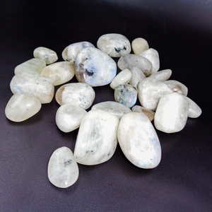 Pierres roulées en pierre de lune arc-en-ciel naturelle, pierre de lune à reflets bleus, cristal de guérison pour la méditation Reiki, énergie, vente en gros - Product Image 5