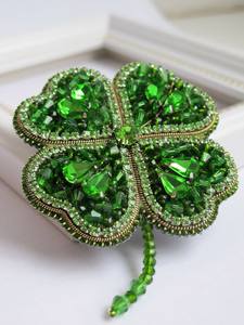 Broche Elegante Hecho a Mano con Bordado y Cuentas de Cristal de Primera Calidad, con Trabajo de Aguja Fino, Estilo Vintage - Product Image 4