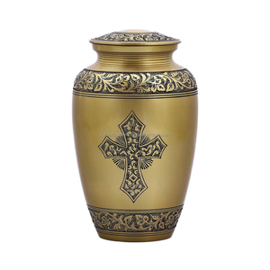 Urnes funéraires personnalisables en laiton gravé style américain « Amour de Christ » pour cendres humaines adultes – Fournitures funéraires en gros - Product Image 1
